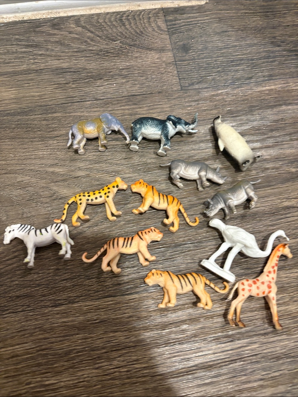 FREE in bundle 12 mini animal Assorted Kids Animal Figurine Toy Set - Multicolor